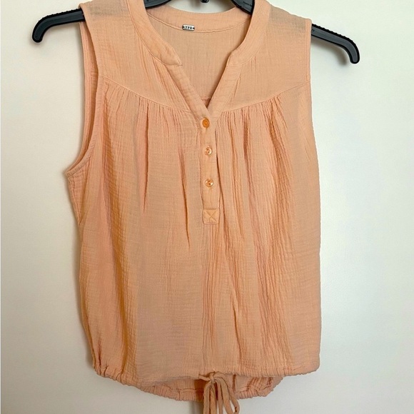 Young Fabulous & Broke peach  Buttoned Crop Top with Tie Front - Picture 1 of 5
